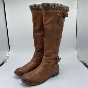 Aldo Knee High ZipUp Boots, Size 6. In excellent condition.